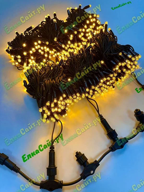 Сравнение гирлянд Клип Лайт и Спайдер - демонстрация линейного и радиального свечения на разных деревьях