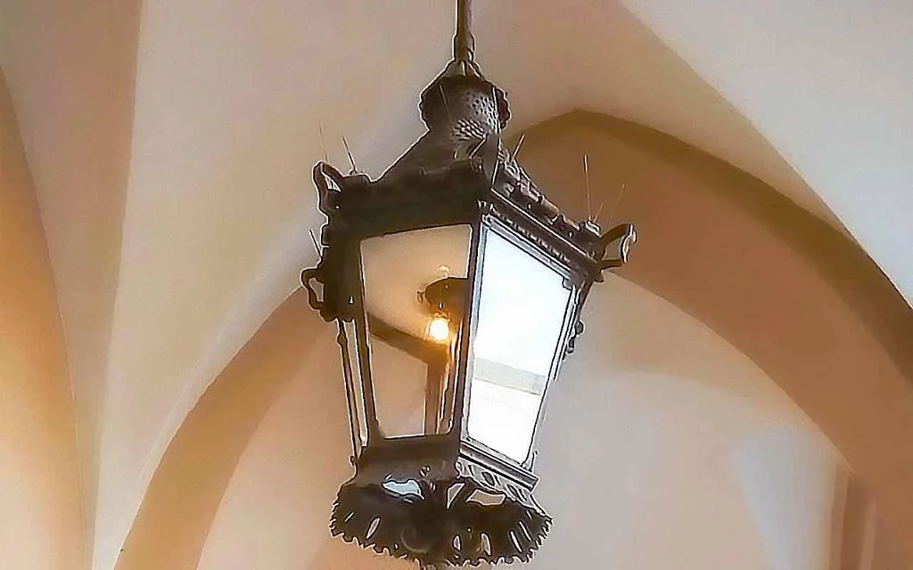 Газовые фонари Москвы Исторические газовые фонари на улицах Москвы - первые источники уличного освещения в столице