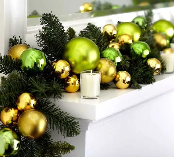 Новогодние еловые гирлянды