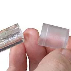 Установка заглушки на конец дюралайта