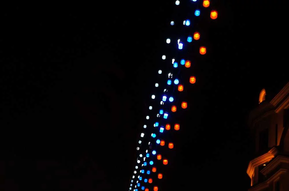 Гирлянда белт лайт - перетяжка между опорами Гирлянда белт лайт в виде перетяжки