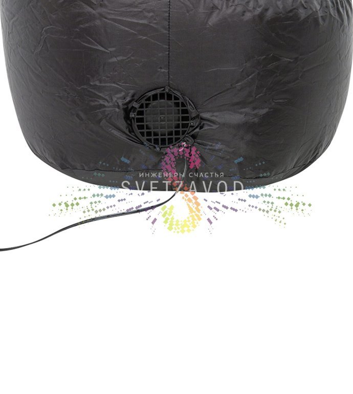 Детальное фото надувной фигуры 3D Дед Мороз приветствует. Видны прочный ПВХ материал, светодиодная подсветка, компрессор и адаптер 12В в комплекте.