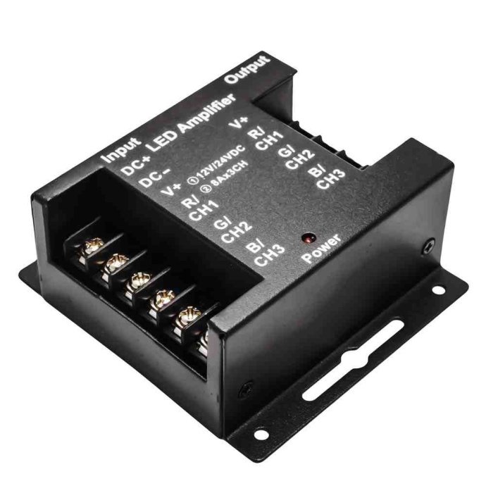 RGB усилитель 12/24В 288Вт, 3x8А, IP33, металл. Изображены клеммы подключения, размеры, маркировка Apeyron Electrics.