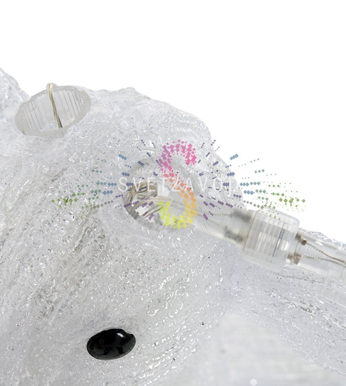 Детальное фото акриловой 3D-фигуры Северный олень с 380 светодиодами, металлическим каркасом и блоком питания 24В. Видны крепления для уличного монтажа. Детальное фото акриловой 3D-фигуры Северный олень с 380 светодиодами, металлическим каркасом и блоком питания 24В. Видны крепления для уличного монтажа.