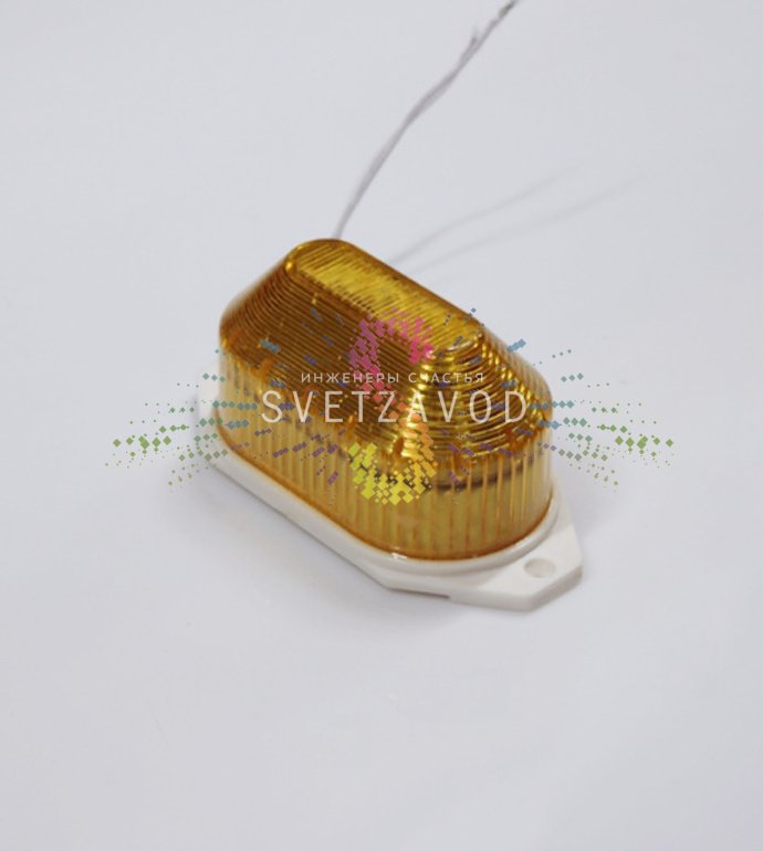 Детальное изображение желтой ксеноновой строб-лампы SST-101 с накладным креплением, корпусом IP65 и размерами 11,6х6х5,6 см.