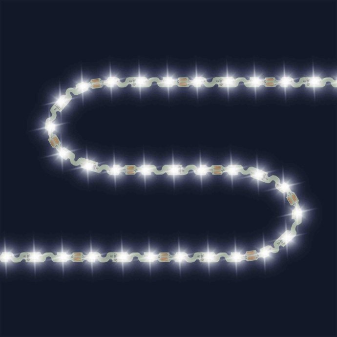 Детальное фото светодиодной ленты 12В SMD2835 60LED/м: дневной белый свет 4000К, гибкая подложка S-типа 6мм, медная основа.