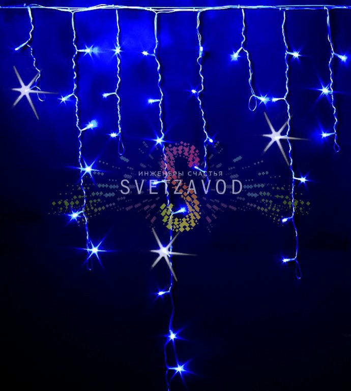 Детальное фото светодиодной бахромы Айсикл Rich Led размером 3 на 0,9 метра. Видны прозрачные ПВХ-провода, синие светодиоды с мерцающими белыми огнями, коннекторы для соединения.