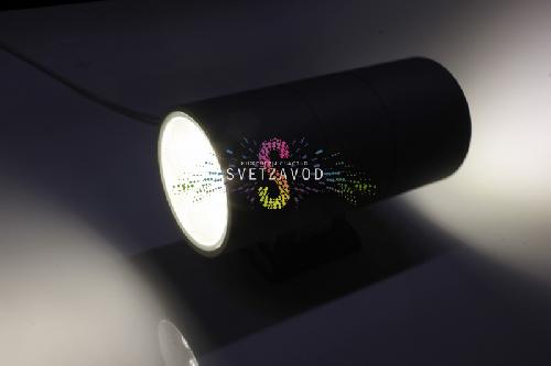 Двухсторонний светодиодный прожектор, нейтральный белый, 220В, 24Вт, серый корпус Двухсторонний светодиодный прожектор, нейтральный белый, 220В, 24Вт, серый корпус