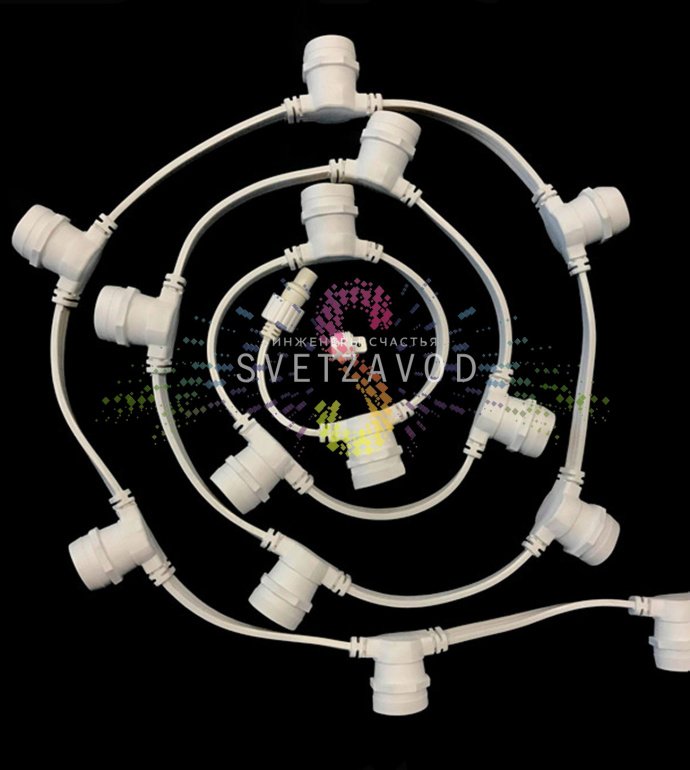 Детальное фото гирлянды Белт лайт: белый прорезиненный шлейф длиной 10м с 50 белыми патронами Е27, расположенными через каждые 20 см.