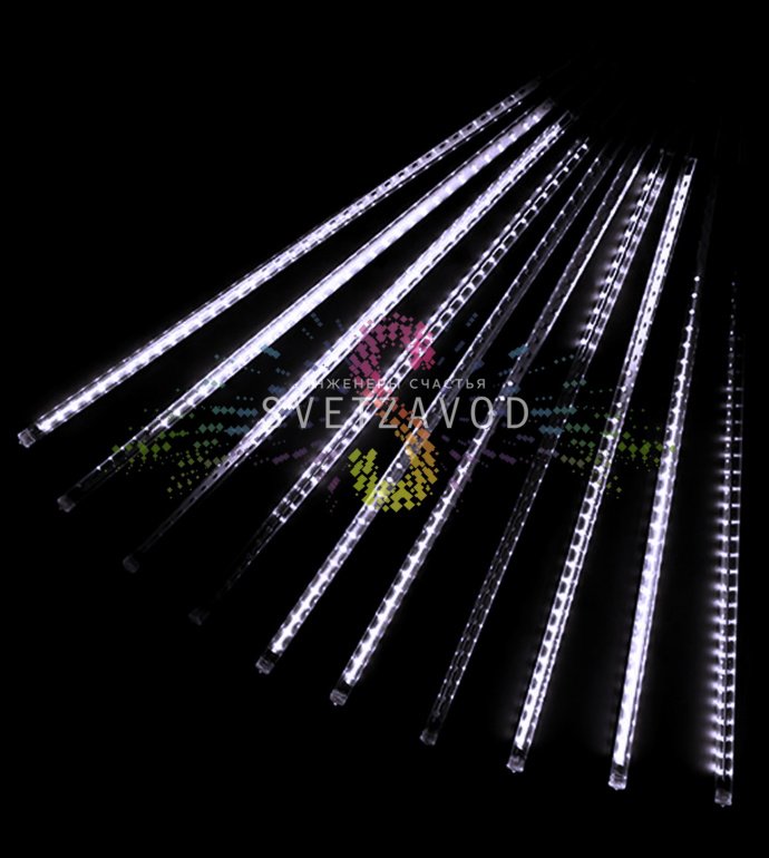 Детальное фото гирлянды Тающие сосульки Rich Led: 10 прозрачных пластиковых трубок с эффектом стекающей капли на 10-метровом проводе.