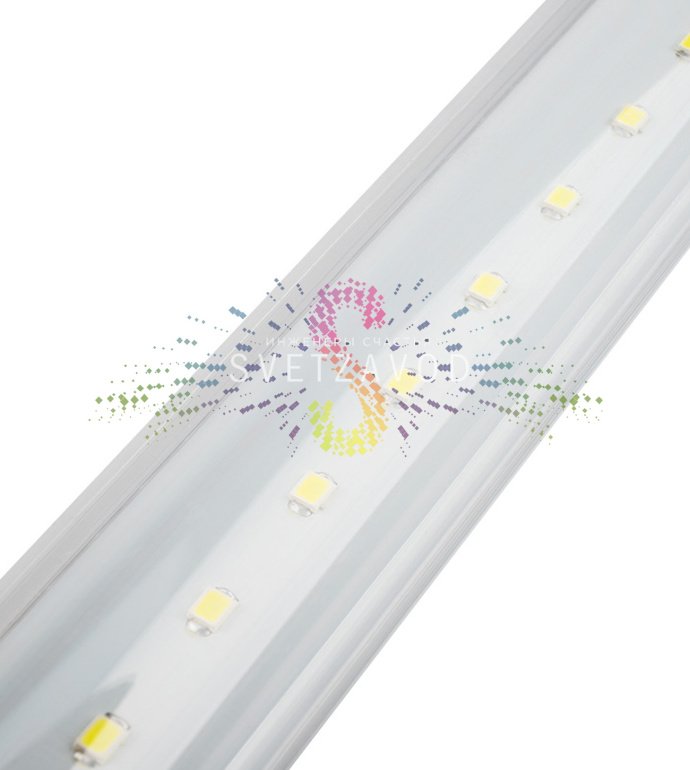 Крупный план светодиодной сосульки для гирлянд Белт-лайт с цоколем Е27, демонстрирующий прозрачный пластиковый корпус и внутреннюю плату со 120 светодиодами.