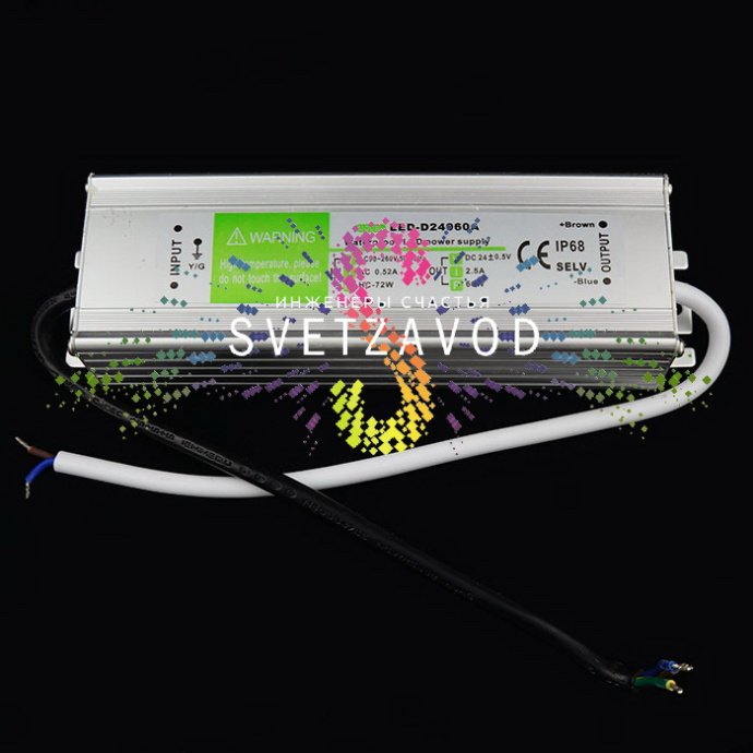 Детальное изображение металлического блока питания 24В 60W IP68 с маркировкой, клеммами и кабельными вводами.