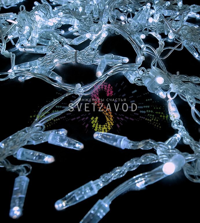 Детальное фото светодиодного дождя Rich Led: 20 вертикальных нитей по 2 метра, прозрачный ПВХ провод, защитные колпачки на диодах, коннекторы для соединения.