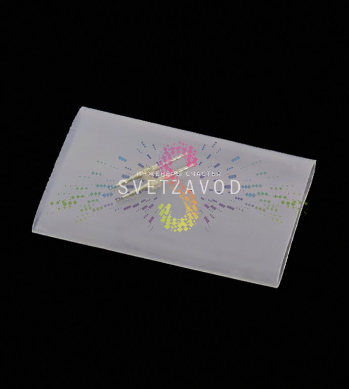 Крупный план I-образного соединительного коннектора для невидимого монтажа 2-жильного светодиодного дюралайта диаметром 13 мм, упаковка содержит 10 штук.