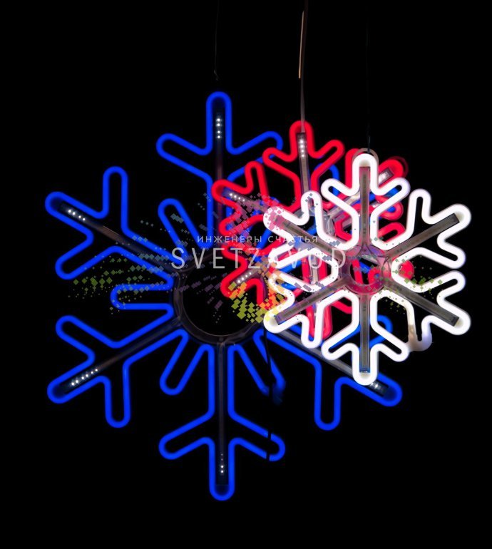 Детальное фото светодиодной снежинки 80 см синего цвета с эффектом тающих сосулек, пластиковый каркас, степень защиты IP65. Детальное фото светодиодной снежинки 80 см синего цвета с эффектом тающих сосулек, пластиковый каркас, степень защиты IP65.