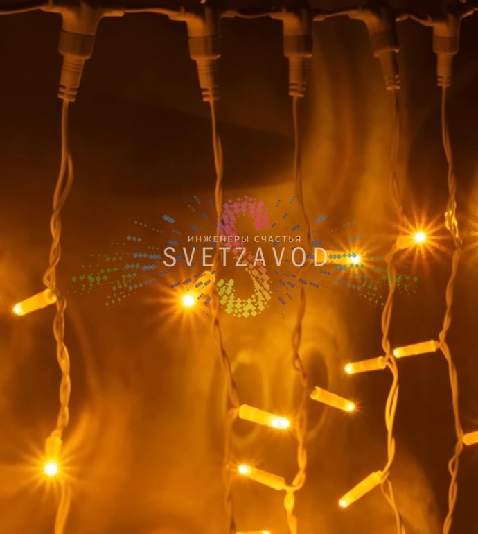 Детальное фото светодиодного занавеса Дождь 2х6м: желтые провода ПВХ, 20 нитей по 6м, 1140 светодиодов, защита IP65, коннекторы для соединения.