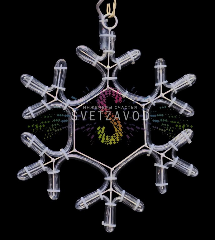 Крупный план светодиодной снежинки 40 см с металлическим каркасом, теплыми светодиодами и сетевым шнуром с евровилкой, демонстрирующий детали конструкции.