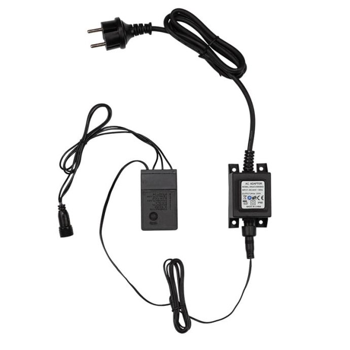 Детальное фото гирлянды Клип Лайт Спайдер: три черные нити с красными светодиодами, контроллер, блок питания 24В, упаковка. Детальное фото гирлянды Клип Лайт Спайдер: три черные нити с красными светодиодами, контроллер, блок питания 24В, упаковка.