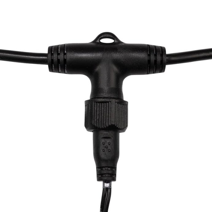 Детальное фото гирлянды Клип Лайт Спайдер: три черные нити с красными светодиодами, контроллер, блок питания 24В, упаковка. Детальное фото гирлянды Клип Лайт Спайдер: три черные нити с красными светодиодами, контроллер, блок питания 24В, упаковка.