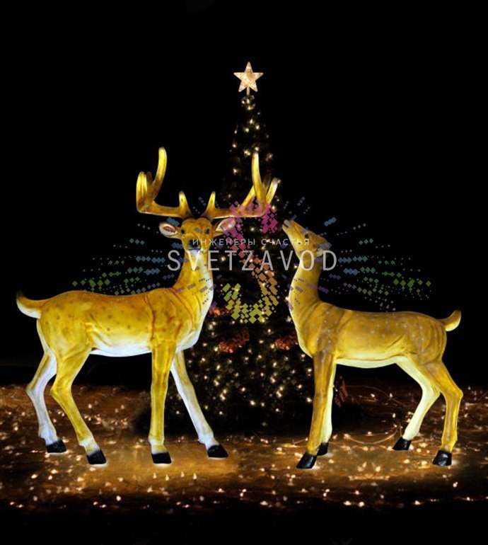 Крупный план светодиодной фигуры оленя из стекловолокна высотой 160 см. Видны детали конструкции, внутренняя светодиодная подсветка, влагозащищенный корпус и трансформатор в комплекте. Крупный план светодиодной фигуры оленя из стекловолокна высотой 160 см. Видны детали конструкции, внутренняя светодиодная подсветка, влагозащищенный корпус и трансформатор в комплекте.
