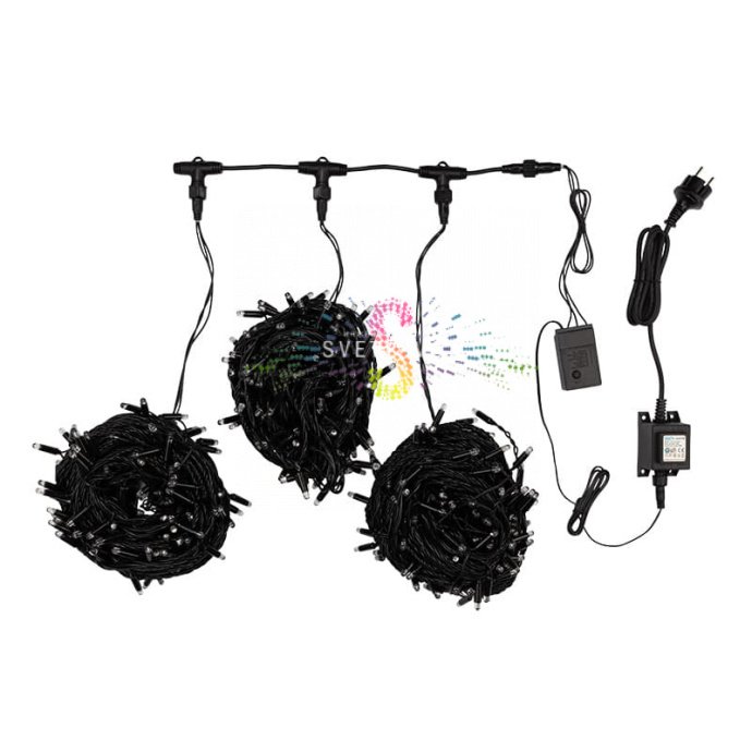 Крупный план светодиодной гирлянды Клип Лайт Спайдер синего свечения на черном проводе ПВХ, демонстрация расстояния между диодами 15 см.