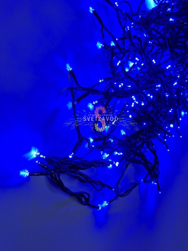 Детальное фото Клип Лайт Спайдер: 5 нитей синих светодиодов с эффектом мерцания, черный провод ПВХ, блок питания 220/24В, упакованный в коробку.