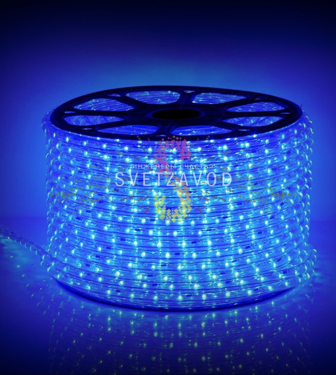 Детальное фото бухты синего светодиодного дюралайта Rich Led 13мм, 220В, с видимыми светодиодами, коннекторами и упаковкой.