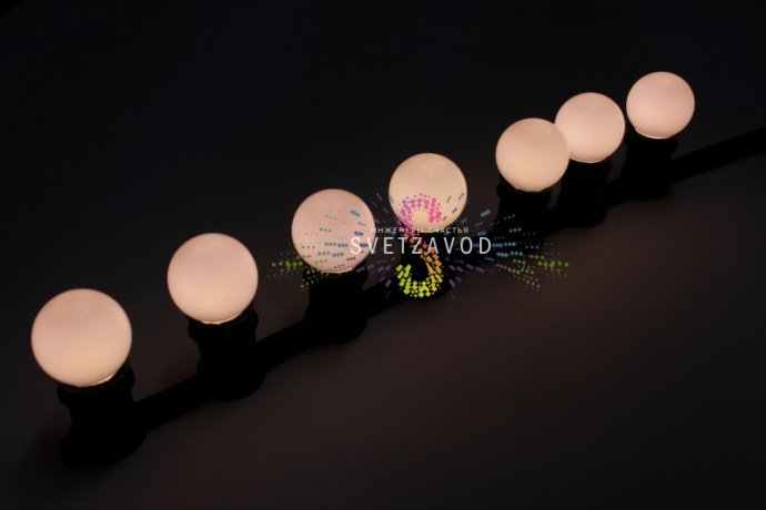 Декоративная филаментная лампа Е27 диаметром 45 мм с четырьмя светодиодами SMD2835, матовой белой колбой из пластика, предназначенная для систем Белт Лайт и гирлянд.