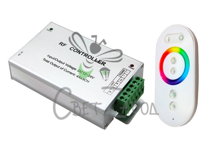 Детальное фото контроллера управления RGB SMD-1002: металлический корпус, клеммы подключения, сенсорный радиопульт, упаковка. Детальное фото контроллера управления RGB SMD-1002: металлический корпус, клеммы подключения, сенсорный радиопульт, упаковка.