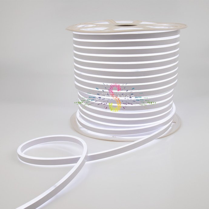 Крупный план светящегося двухстороннего гибкого неона LED Neon Flex прямоугольного сечения 8х16 мм с матовой силиконовой оболочкой