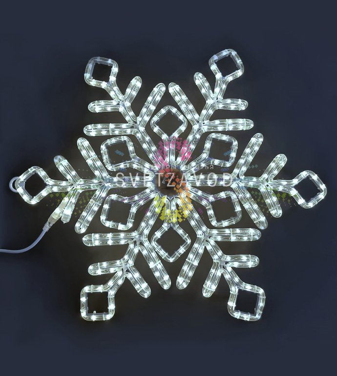 Крупный план светодиодной снежинки Rich Led 70см с металлическим каркасом, белым холодным свечением и крепежным ушком.