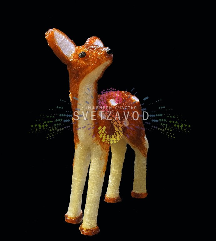 Детальное фото семьи акриловых оленей с равномерной LED-подсветкой. Видны три фигуры, коричневый корпус, монтажные кронштейны в основании, подключенный кабель и блок питания 220/24В.