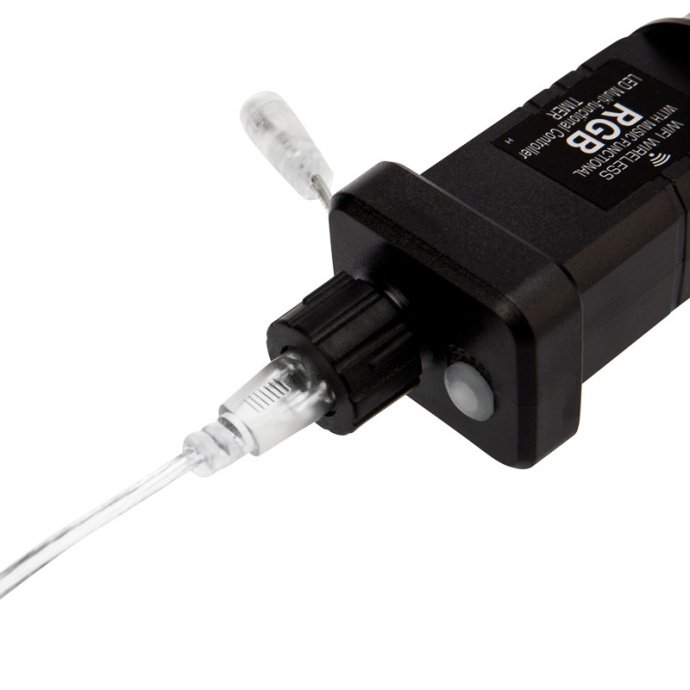 Детальное фото умной гирлянды Дождь Neon-Night: видны прозрачные провода, 180 RGB светодиодов, блок питания и шнур подключения.