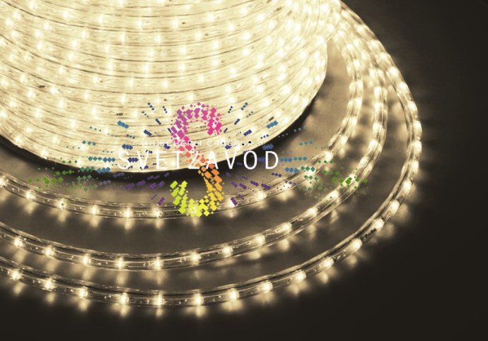 Детальное фото бухты светодиодного дюралайта Neon-Night длиной 100 метров, диаметром 13 мм, с видимыми светодиодами и метками для резки.