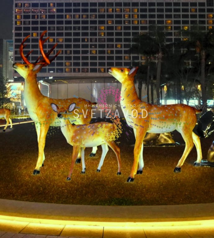 Детальное фото светодиодной фигуры оленя из стекловолокна. Видны конструкция, внутренняя LED-подсветка и влагозащищенный корпус IP65.