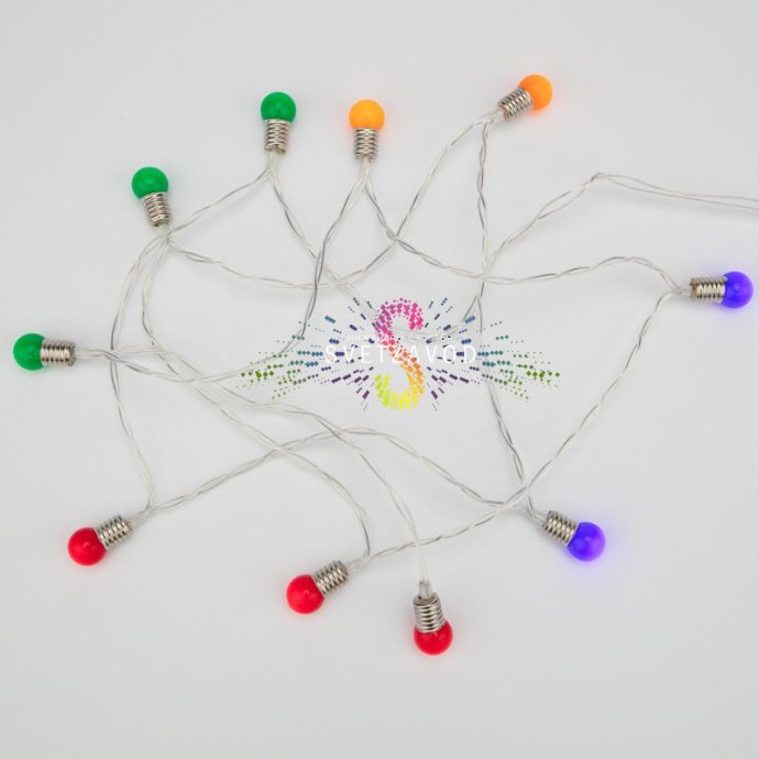 Детальное фото гирлянды Neon-Night: 10 разноцветных светодиодов на прозрачном ПВХ-проводе длиной 1.5 метра, питание от 2-х батареек АА.