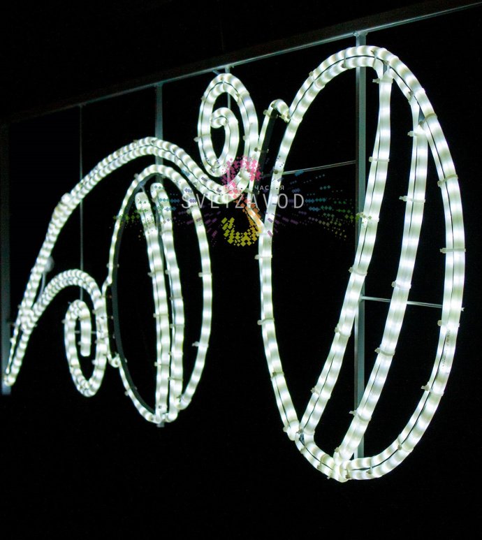 Крупный план светодиодной консоли Новогодние шары: металлический каркас с белыми LED-дюралайтами, подключение к опоре.