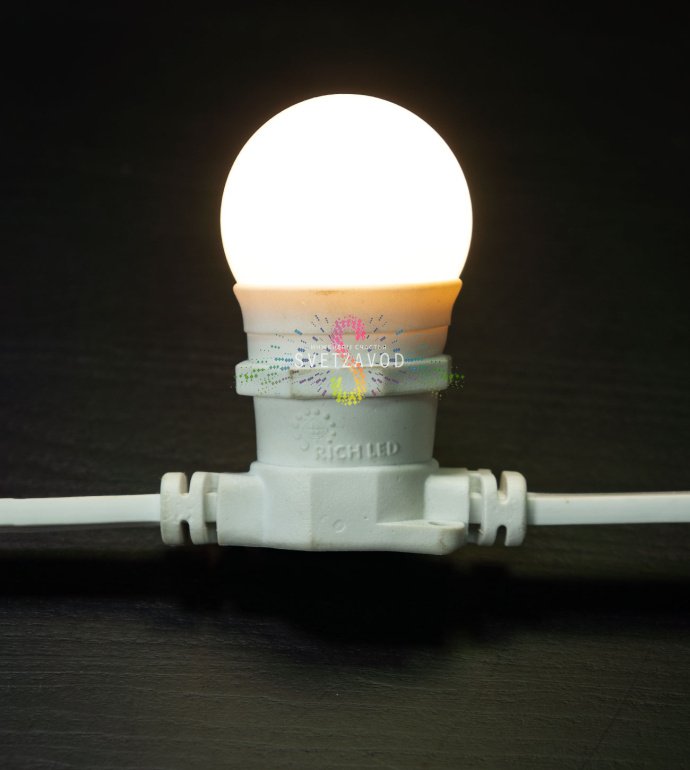 Детальное изображение декоративной LED-лампы SBL-922: матовая пластиковая колба диаметром 40 мм, цоколь Е27, 5 светодиодов SMD внутри.