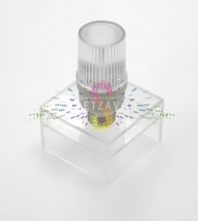 Крупный план светодиодной строб-лампы SST-127 белого цвета с цоколем Е27, видны 21 светодиод и герметичный корпус. Крупный план светодиодной строб-лампы SST-127 белого цвета с цоколем Е27, видны 21 светодиод и герметичный корпус.