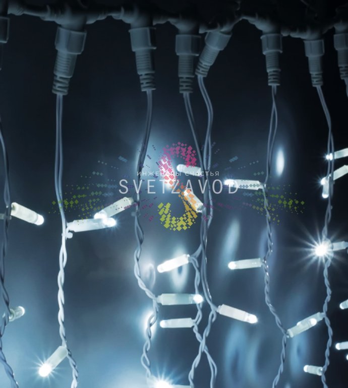 Детальное фото светодиодного дождя SPL-207: горизонтальный шлейф 2м с 20 съемными нитями по 1.5м, 380 светодиодов, белый ПВХ провод, коннекторы для соединения. Детальное фото светодиодного дождя SPL-207: горизонтальный шлейф 2м с 20 съемными нитями по 1.5м, 380 светодиодов, белый ПВХ провод, коннекторы для соединения.