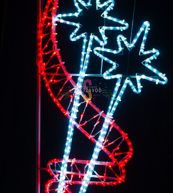 Детальное фото светодиодной консоли Две белые звезды размером 150 на 60 см. Видны металлический каркас, полимерное покрытие и светодиодные модули белого и красного свечения.