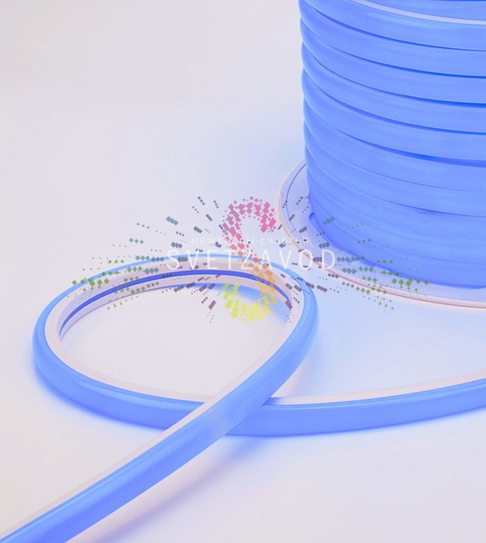 Крупный план синего светодиодного гибкого неона D-образного сечения 16х16 мм. Видны светодиоды SMD2835, матовая оплетка, маркировка. Крупный план синего светодиодного гибкого неона D-образного сечения 16х16 мм. Видны светодиоды SMD2835, матовая оплетка, маркировка.