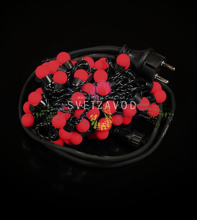 Детальное фото гирлянды Шарики: черный ПВХ шнур длиной 10 метров с 60 красными светодиодными шариками диаметром 15 мм, блок питания.