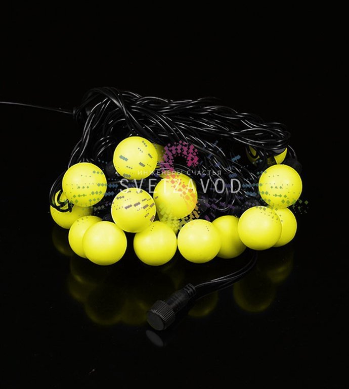 Детальное фото гирлянды Шарики: желтые светодиодные шары на черном ПВХ-шнуре длиной 5 метров, блок питания 220В. Детальное фото гирлянды Шарики: желтые светодиодные шары на черном ПВХ-шнуре длиной 5 метров, блок питания 220В.