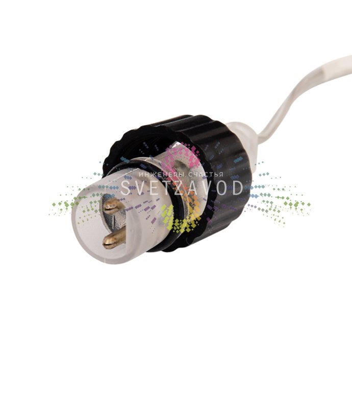 Детальное фото акриловой 3D-фигуры Санта Клауса с 320 светодиодами, подключенной к блоку питания 24В, на примере уличной установки. Детальное фото акриловой 3D-фигуры Санта Клауса с 320 светодиодами, подключенной к блоку питания 24В, на примере уличной установки.