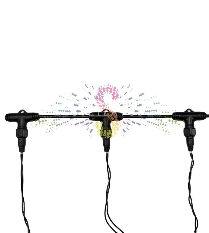 Детальное фото гирлянды Клип Лайт Спайдер Шарики RGB: черный ПВХ провод, шарики диаметром 17.5 мм, расстояние между диодами 15 см, виден контроллер и блок питания 220/24В.