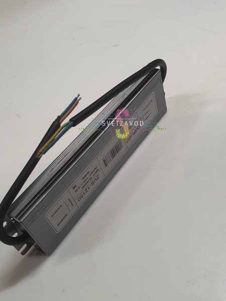 Детальное изображение влагозащищенного блока питания 12В 150W IP67. Видны алюминиевый корпус, герметичные кабельные вводы, маркировка с характеристиками: вход 220В, выход 12В, 150W, степень защиты IP67.