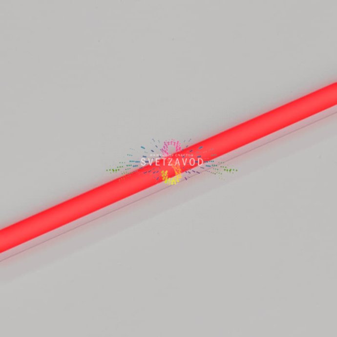 Крупный план светодиодного гибкого неона красного свечения, прямоугольного сечения 8х16 мм, с матовой оплеткой и светодиодами SMD2835