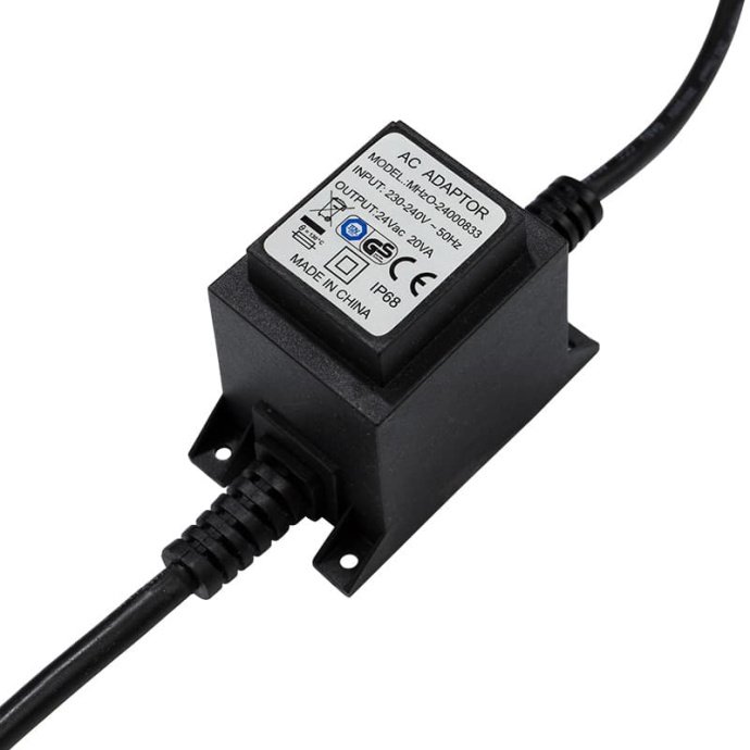 Детальное фото гирлянды Клип Лайт Спайдер: три черные нити с красными светодиодами, контроллер, блок питания 24В, упаковка. Детальное фото гирлянды Клип Лайт Спайдер: три черные нити с красными светодиодами, контроллер, блок питания 24В, упаковка.