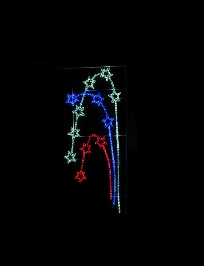 Крупный план светодиодной консоли Звездопад Триколор: металлический каркас, антикоррозийное покрытие, разноцветные светодиоды, степень защиты IP65.